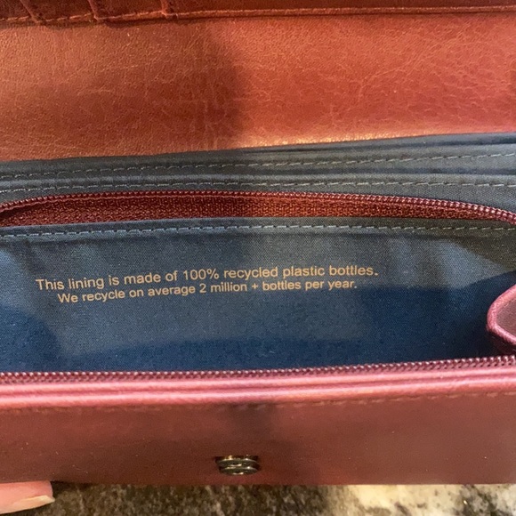 Matt & Nat wallet w/ removable crossbody strap. NWT - Picture 5 of 6